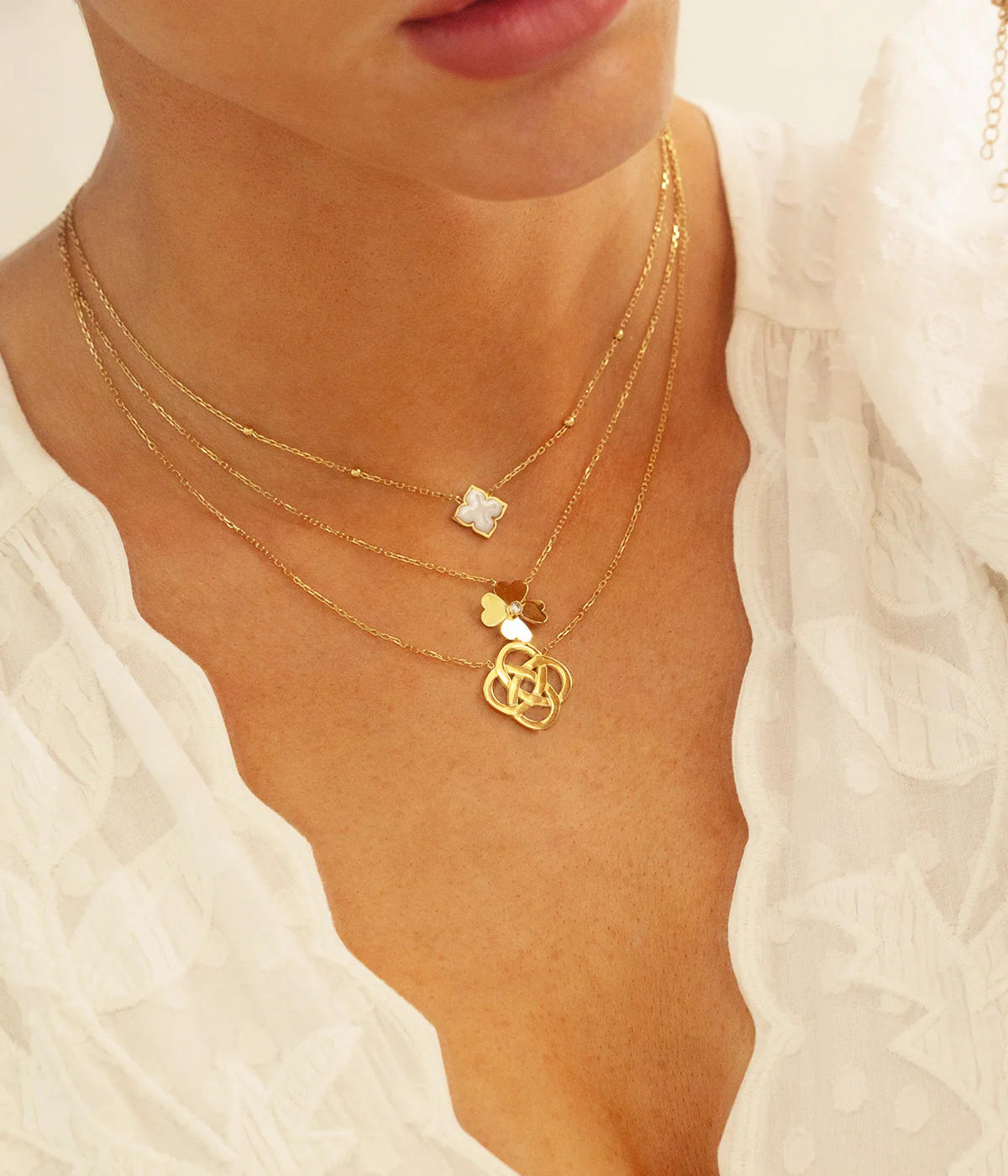 Collier Infini (Acier doré) – Image 3