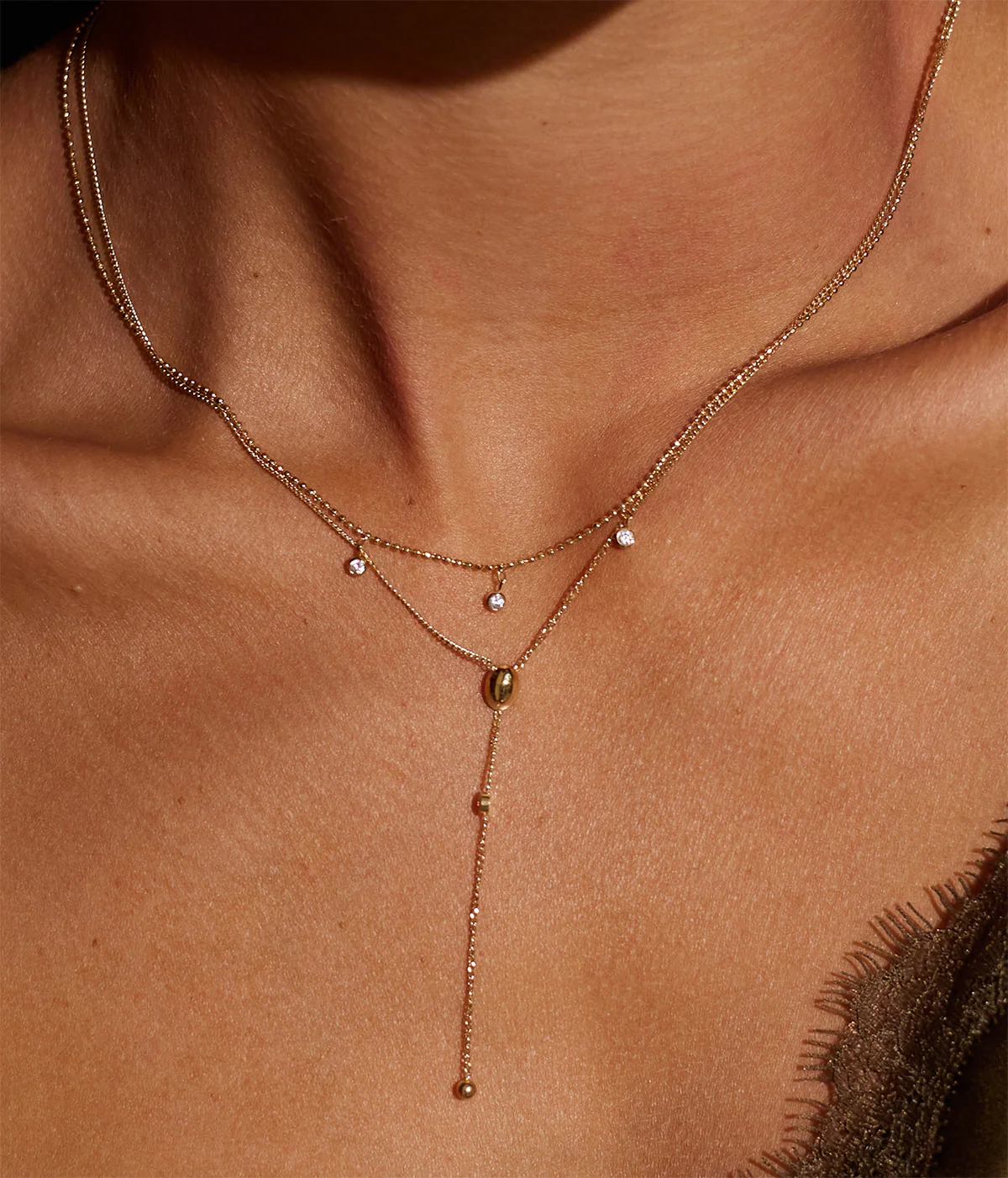 Collier Dilbana (Acier doré) – Image 2
