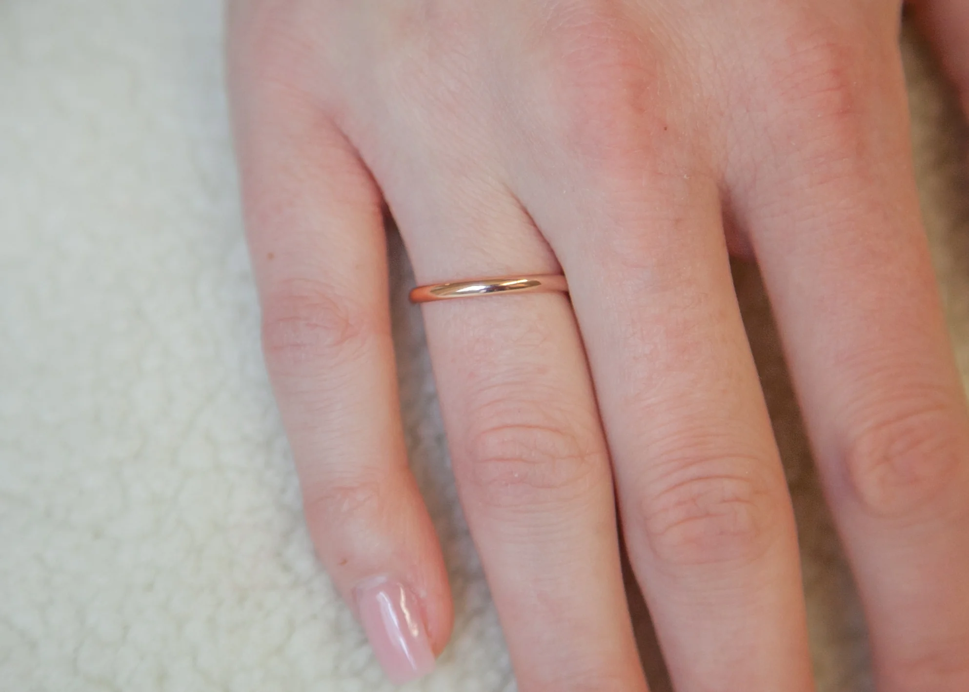 Bague alliance fine plaqué or rose – Image 2