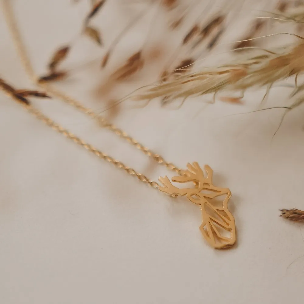 Collier tête de cerf doré – Image 2